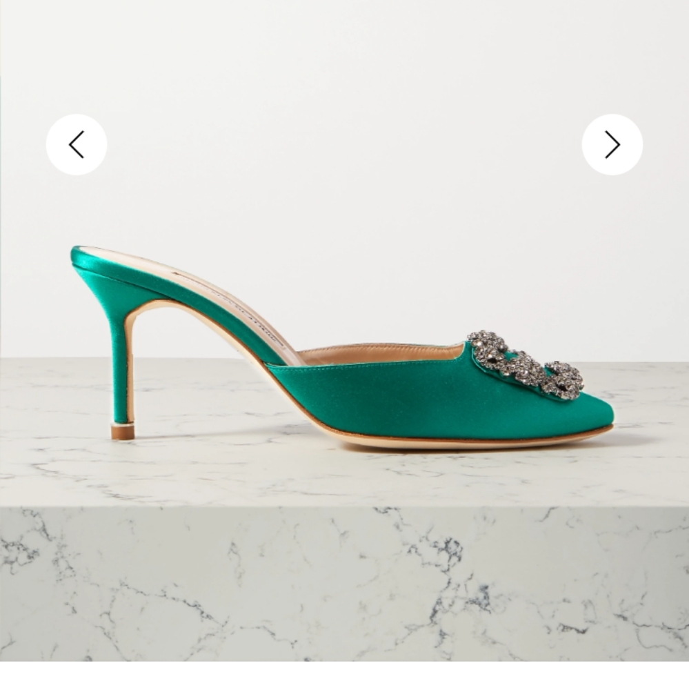Manolo hangsi mules!  Size 42. Green